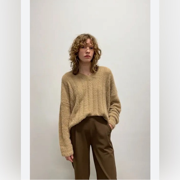 OAK+FORT | Fuzzy boxy oversized sweater - Picture 3 of 4